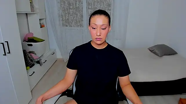 FieryHeart live cam on StripChat