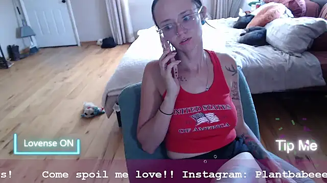 Plantbabeee webcam