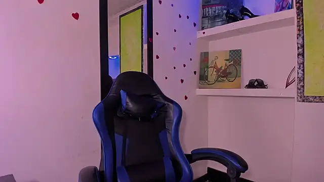 Raven_Rouge_ webcam