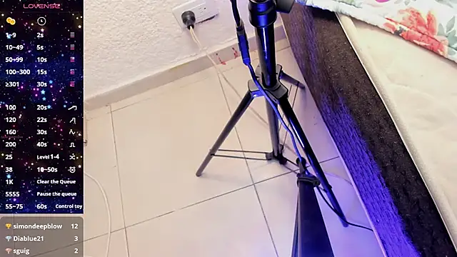 VALERIAQUEENTS__ webcam