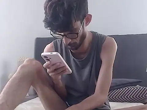 sasuke_bigcock live cam on StripChat
