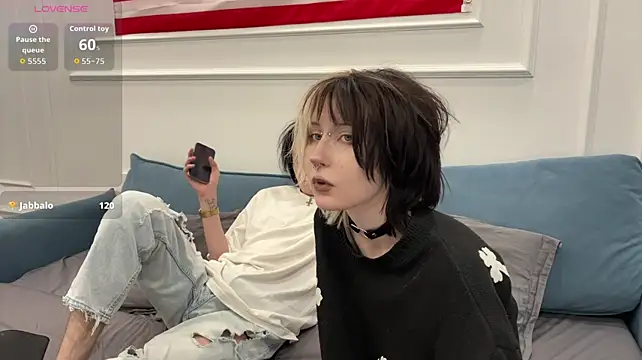 VeryRare_TwinS live cam on StripChat