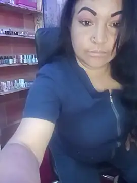 isis_milove webcam