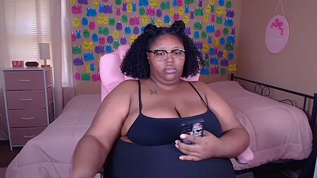 Chocolatebunnyxx96 webcam