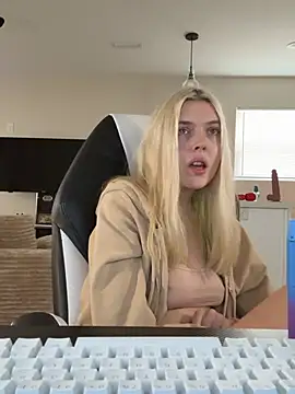Rainsworld420 live cam on StripChat