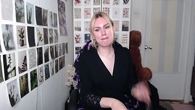 CapriScorpion live cam on StripChat