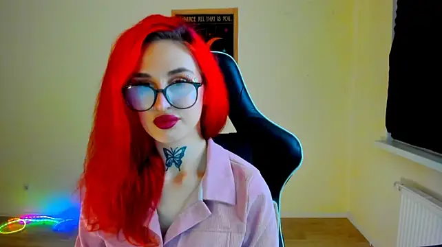 your_tora live cam on StripChat
