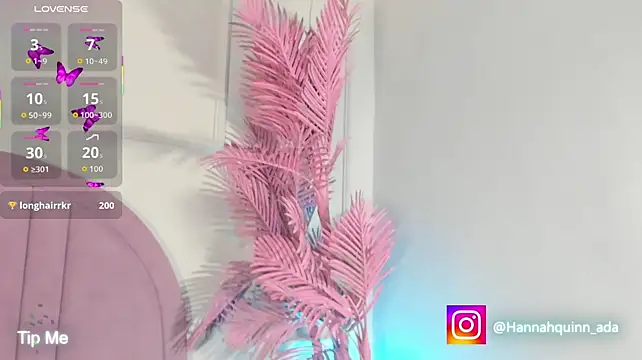 Hanaahquinn live cam on StripChat