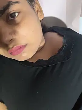 Aayra_Joshi live cam on StripChat