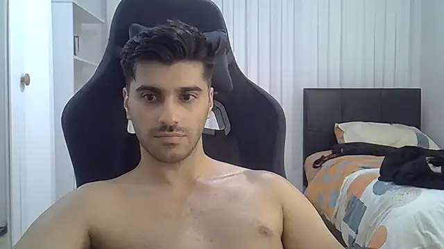 ciceroable live cam on StripChat
