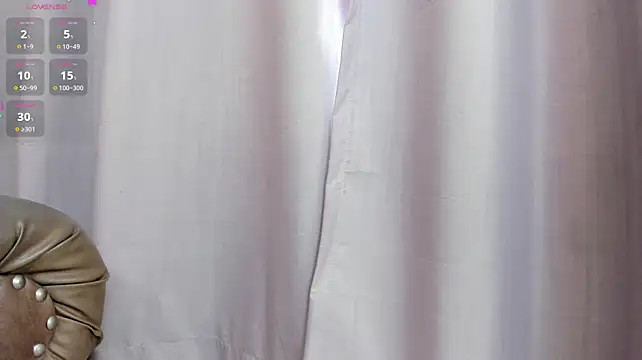 yasmin_dina live cam on StripChat