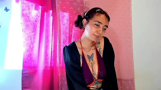 Lisianthuss live cam on StripChat