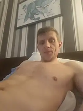 BigDmasked live cam on StripChat