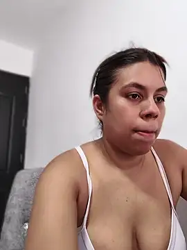 GabyMontenegro live cam on StripChat