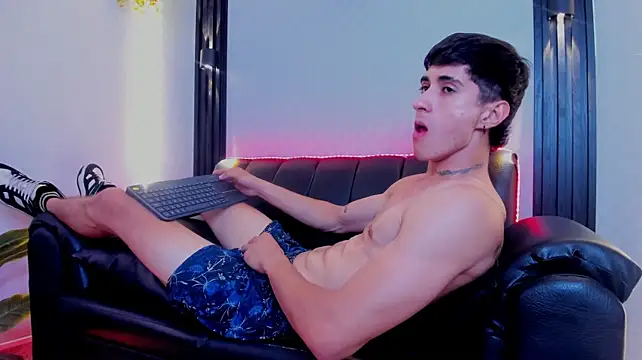 Dark_Valentino_ live cam on StripChat
