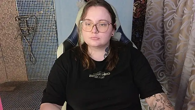 CatherineClaire live cam on StripChat