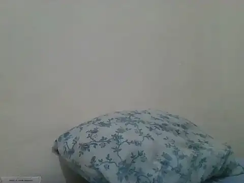 Honeydrew4 live cam on StripChat