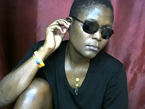 Good_hearted1 live cam on StripChat