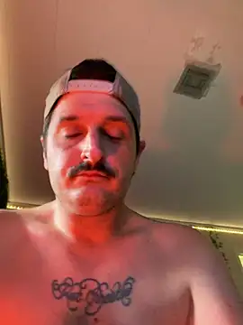 PoundedCajunGuy93 live cam on StripChat