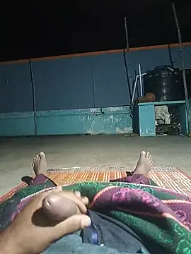 bkstar14 live cam on StripChat