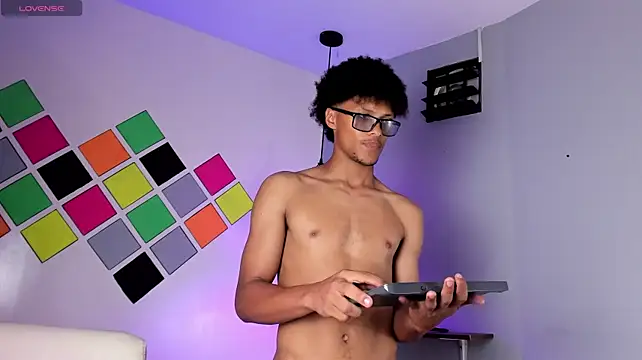 kendrick_b live cam on StripChat