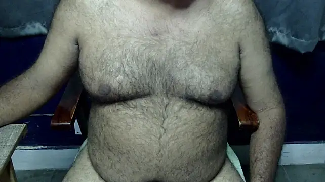 hairysubcub_70 live cam on StripChat