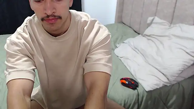 darekgates (M young) - #big-cocks #bisexuals #brunettes #cam2cam #cheapest-privates #colombian #ejaculation #handjob #hd #latin #masturbation #muscular #orgasm #recordable-privates #recordable-publics #shaven #small-audience #spanish-speaking #trimmed #young