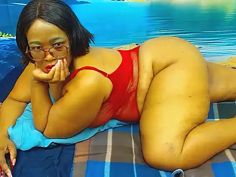 brookylynbrownxx (F mature) - SPREAD ASS