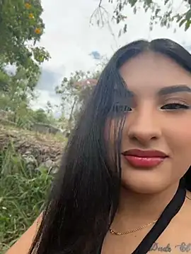 sabrinax_x (F teen) - Take off panty very wet