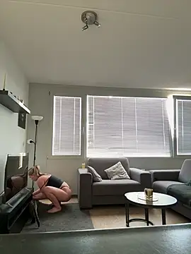 yourhornyslut