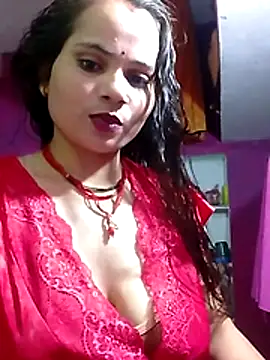 Hotpoojapal365 live cam on StripChat