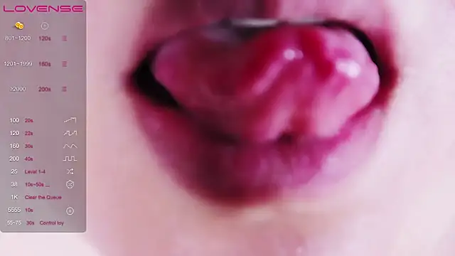 xiaoqingren Live Webcam on Stripchat