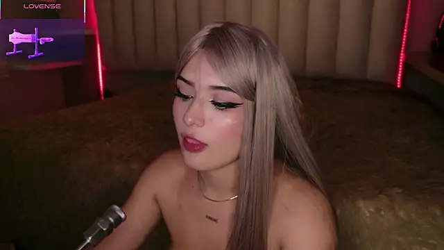 Megan_mooree_ webcam
