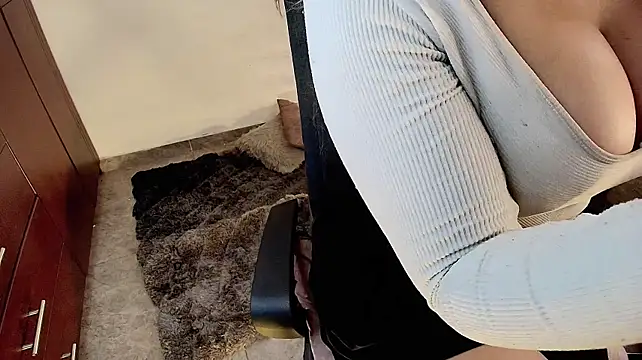 Dahnia_cruz webcam