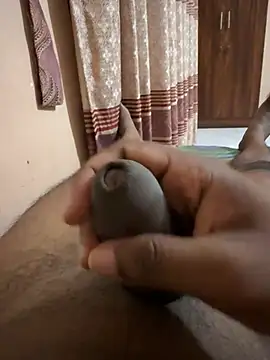 Creepyboy_77 webcam