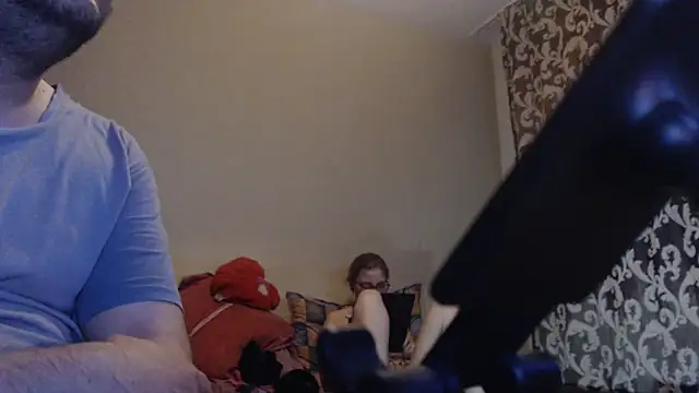 MoonedByEva2025 webcam