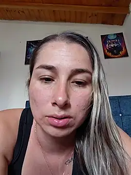 Lipzzy_sun20 webcam
