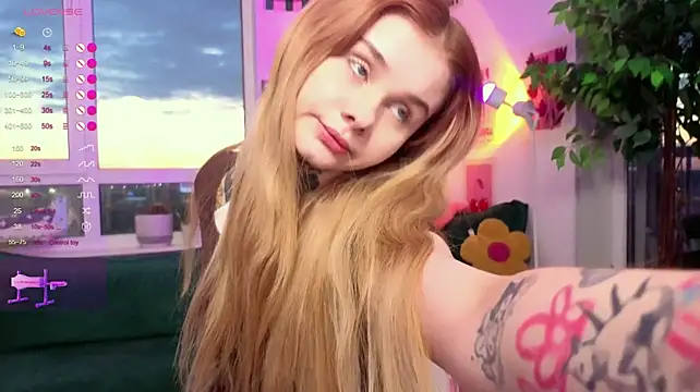 Britney_Lynch webcam