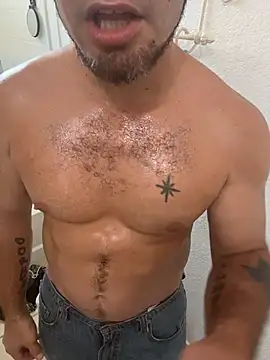 2addictivelyhorny webcam