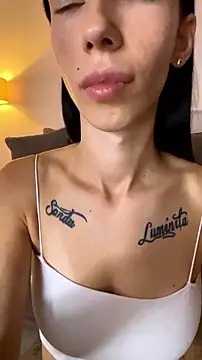 Celine_Roxelle webcam