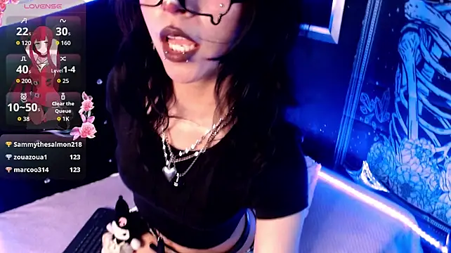 KiomyVamp live cam on StripChat