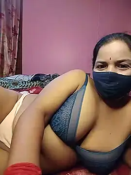 Rashilii_Bhabi live sex cam