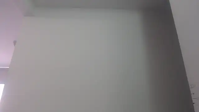 sabrina_v_ live cam on StripChat
