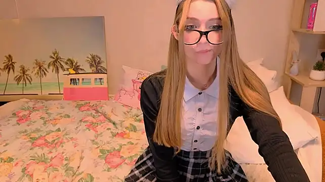 ShyBerryNelly webcam