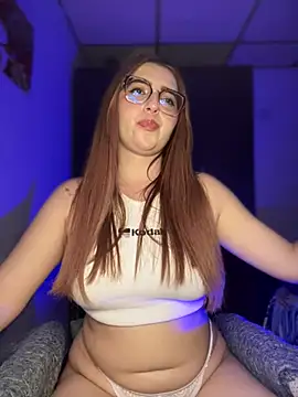 CoraVibes live cam on StripChat
