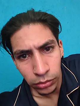 Chakalon43 live cam on StripChat