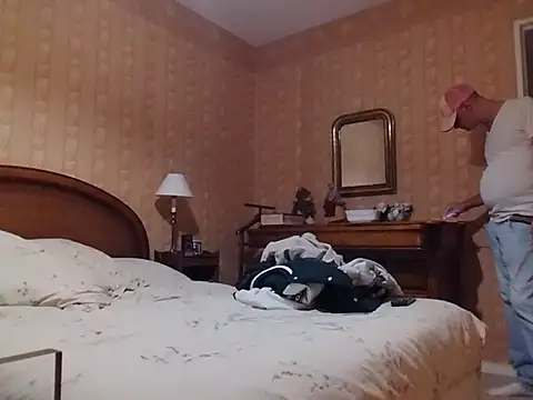 Perv10 live cam on StripChat