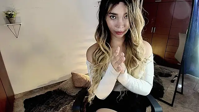 Dahnia_cruz live sex cam