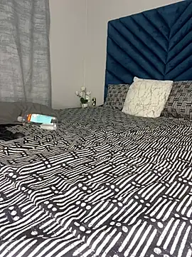 Ebony_Warlock_ webcam