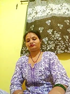 Priti_hote live cam on StripChat